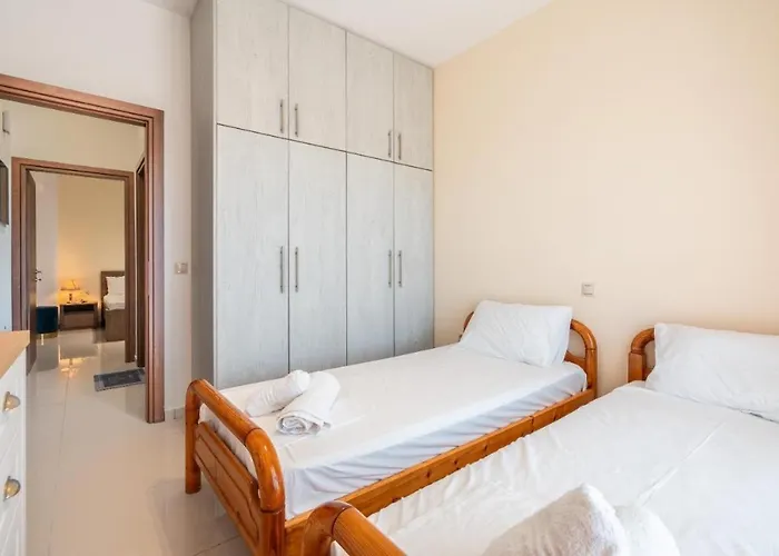 Elias With View شقة *