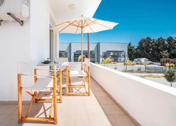 Elias With View * Rhodes City