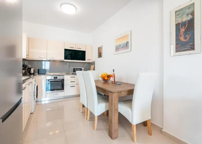 شقة Elias With View