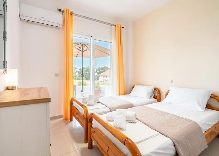 Lägenhet Elias With View