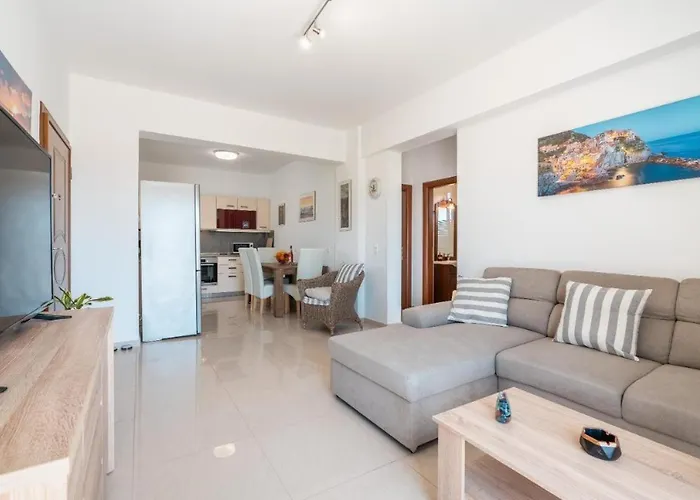 Lägenhet Elias With View *